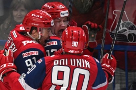 У «Локомотива» больше нет конкурентов? Чего ждать от полуфиналов Кубка Гагарина