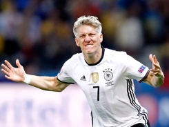 Немцы опустят с небес Северную Ирландию, Чехия одолеет Турцию