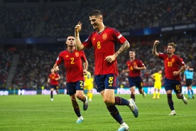 «Нефтчи» — «Црвена Звезда». Первое место «Зенита» под угрозой