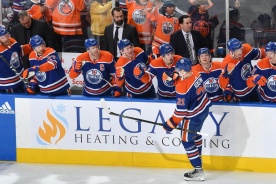 «Вегас» — «Эдмонтон», первый матч. Клим Костин поможет!