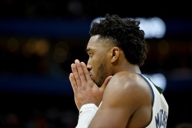 «Юта» — «Портленд». Прогноз: Митчелл оторвётся на Лилларде и Макколлуме