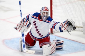 «Нью-Джерси» — «Рейнджерс», первый матч. Шестёркину нелегко