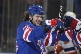 «Нью-Йорк Рейнджерс» — «Баффало». Прогноз: Артемий Панарин прервёт голевую засуху