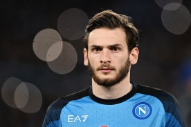 «Ювентус» — «Наполи». Кварацхелия идёт дальше