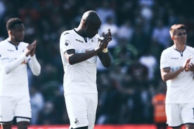 «Суонси» и «Саутгемптон» разыграют спасительное 17-е место АПЛ во втором тайме