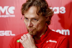 Проверка для сборной и Карпина. Чего ждать от матчей с Ираном и Боливией?