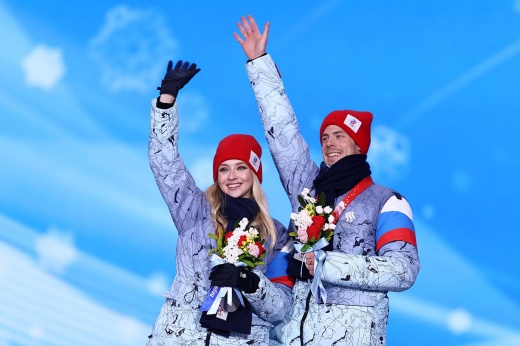 Китайцы опустили Россию в медальном зачёте Олимпиады. Даже серебро фигуристов не помогло