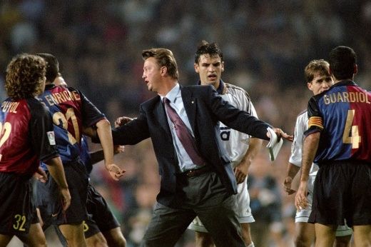 Ван Гал в «Барселоне» усадил в запас Ривалдо, как только тот выиграл «Золотой мяч»