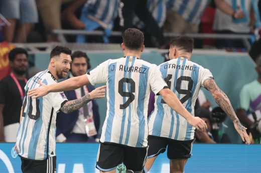 Аргентина пролезла в 1/4 финала ЧМ. Но такой драмы с аутсайдером никто не ждал!