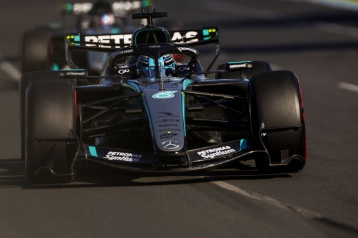 Сезон Ф-1 стартует с доминации «Мерседеса»! Ферстаппен в стене, «Феррари» далеко
