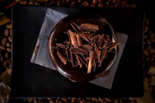 Чем полезен горький шоколад и сколько его можно есть?