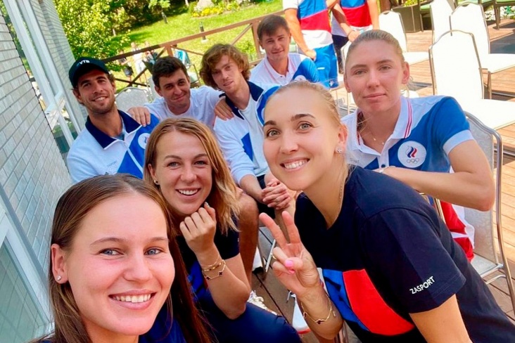 Сборная России по теннису готовится на Сахалине