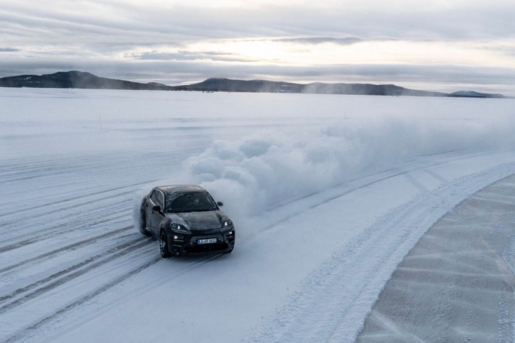 Тесты электрического Porsche Macan