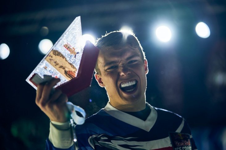 Как попасть на Red Bull Ice Cross и победить