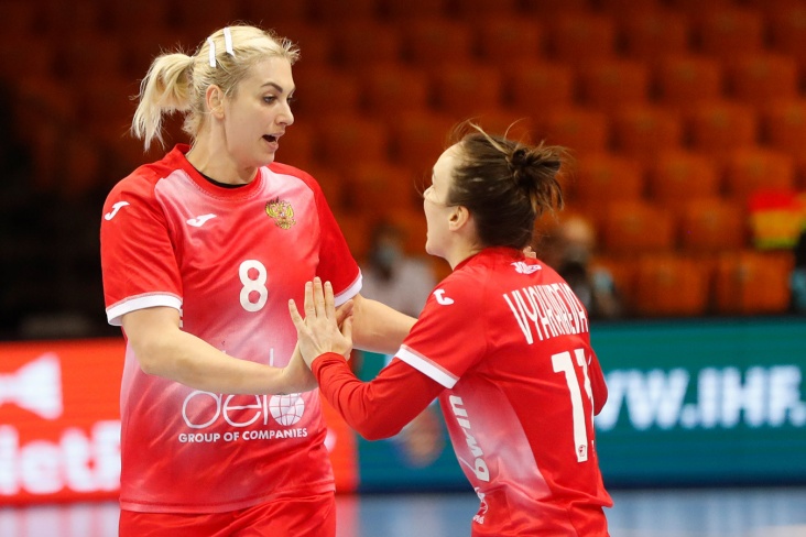 Женская сборная России по гандболу победила Сербию
