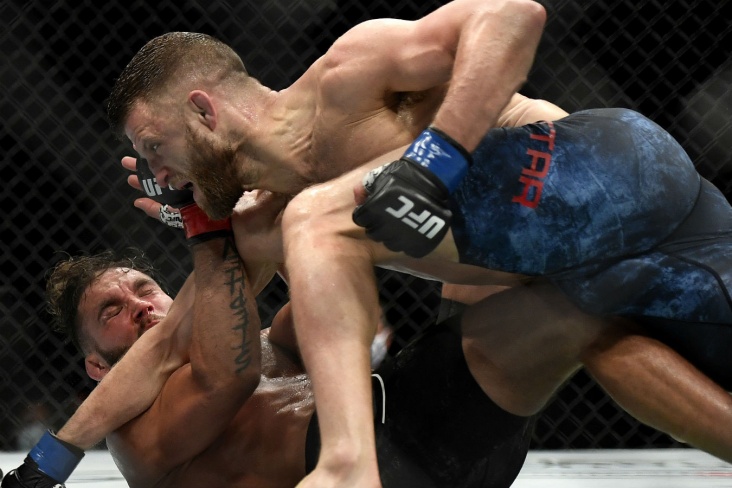 UFC 249, Келвин Каттар — Джереми Стивенс