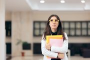 Как справиться с застенчивостью на работе и пробить карьерный потолок?